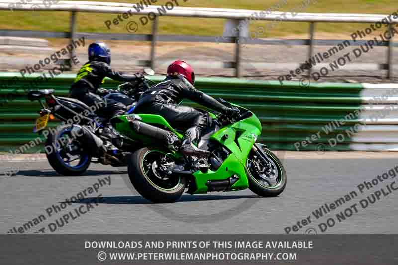 enduro digital images;event digital images;eventdigitalimages;mallory park;mallory park photographs;mallory park trackday;mallory park trackday photographs;no limits trackdays;peter wileman photography;racing digital images;trackday digital images;trackday photos